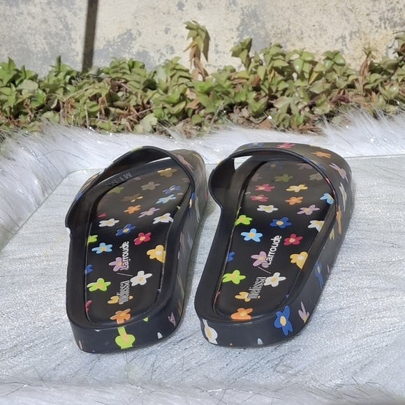 Melissa x Larroude Black Multicolored Floral Motif Rubber Slip-On Slides Size 7 - Picture 11 of 16